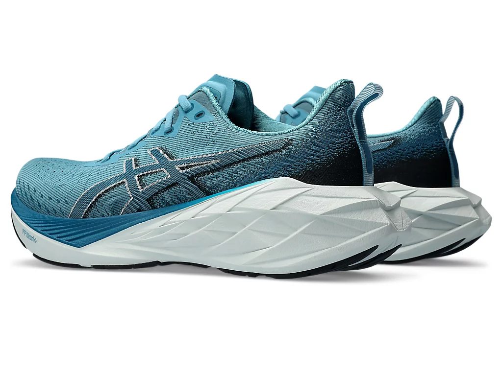 ASICS Men's NOVABLAST 4 401